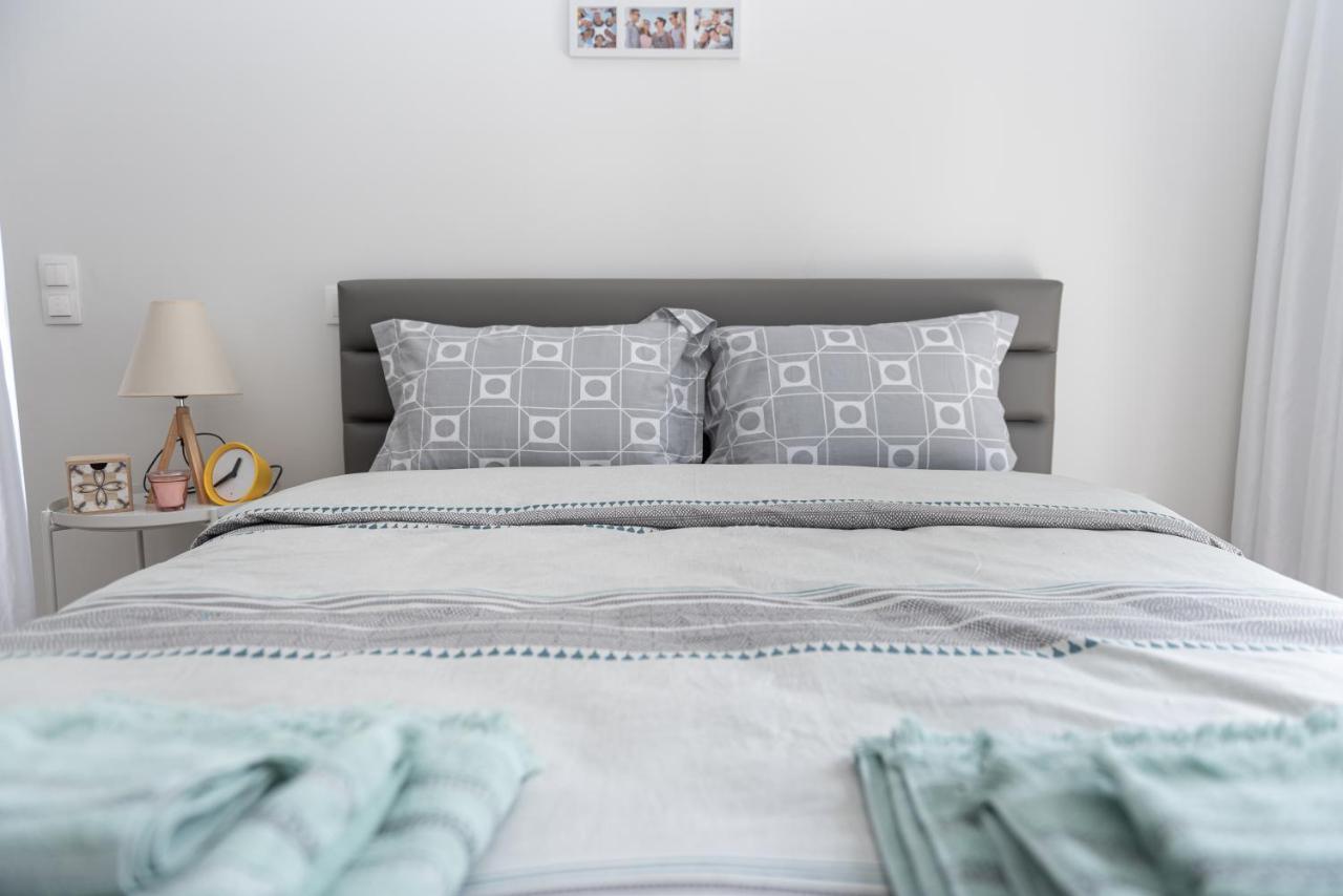 Design Apartment With Swimming Pool Near The Beach Athens Luaran gambar
