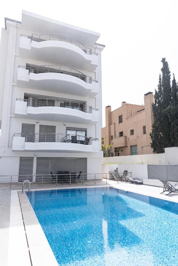 Design Apartment With Swimming Pool Near The Beach Athens Luaran gambar